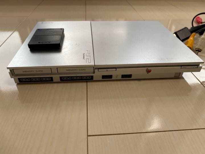 SONY PlayStation2 SCPH-90000 SS ＋ソフト4本