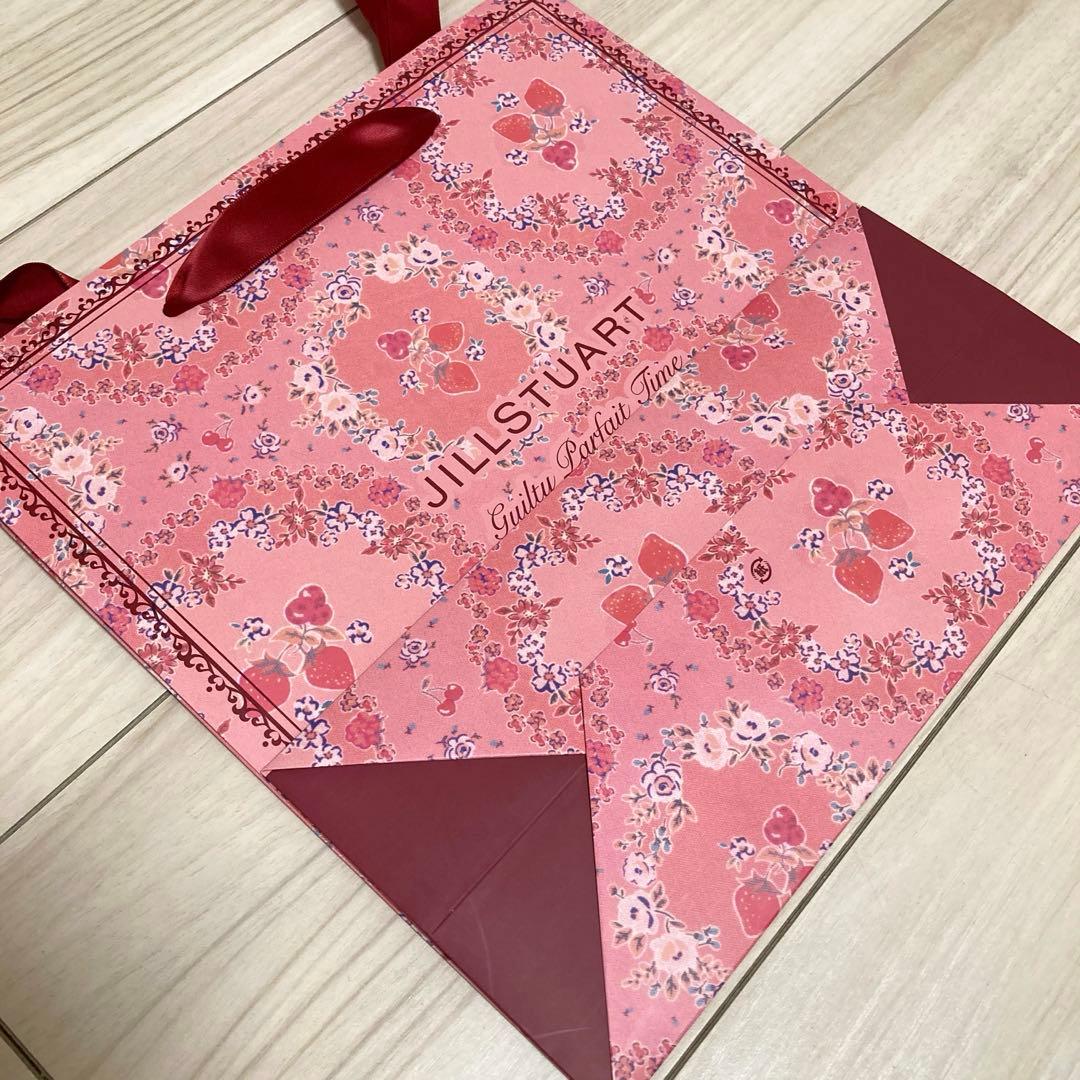 ジルスチュアート　ギルティパフェタイム　コレクション ショッパー付き