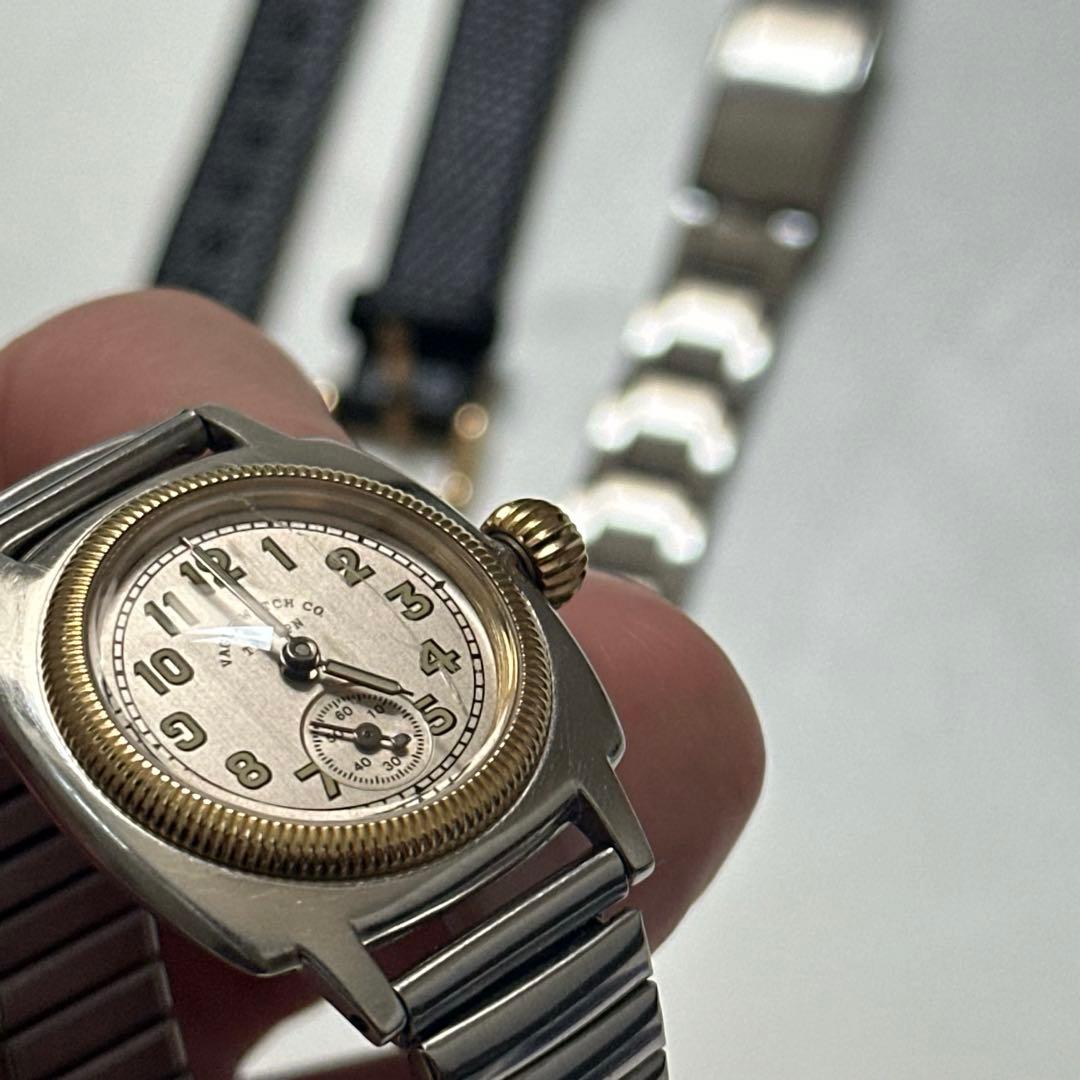 Vague watch ヴァーグウォッチ　coussin