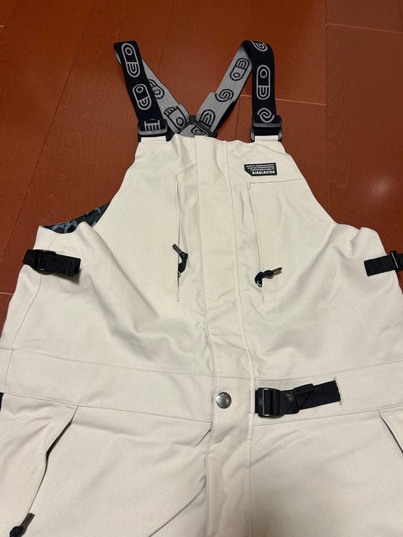 今週限定値下げ　AIRBLASTER(エアブラスター) ビブパンツ 23-24