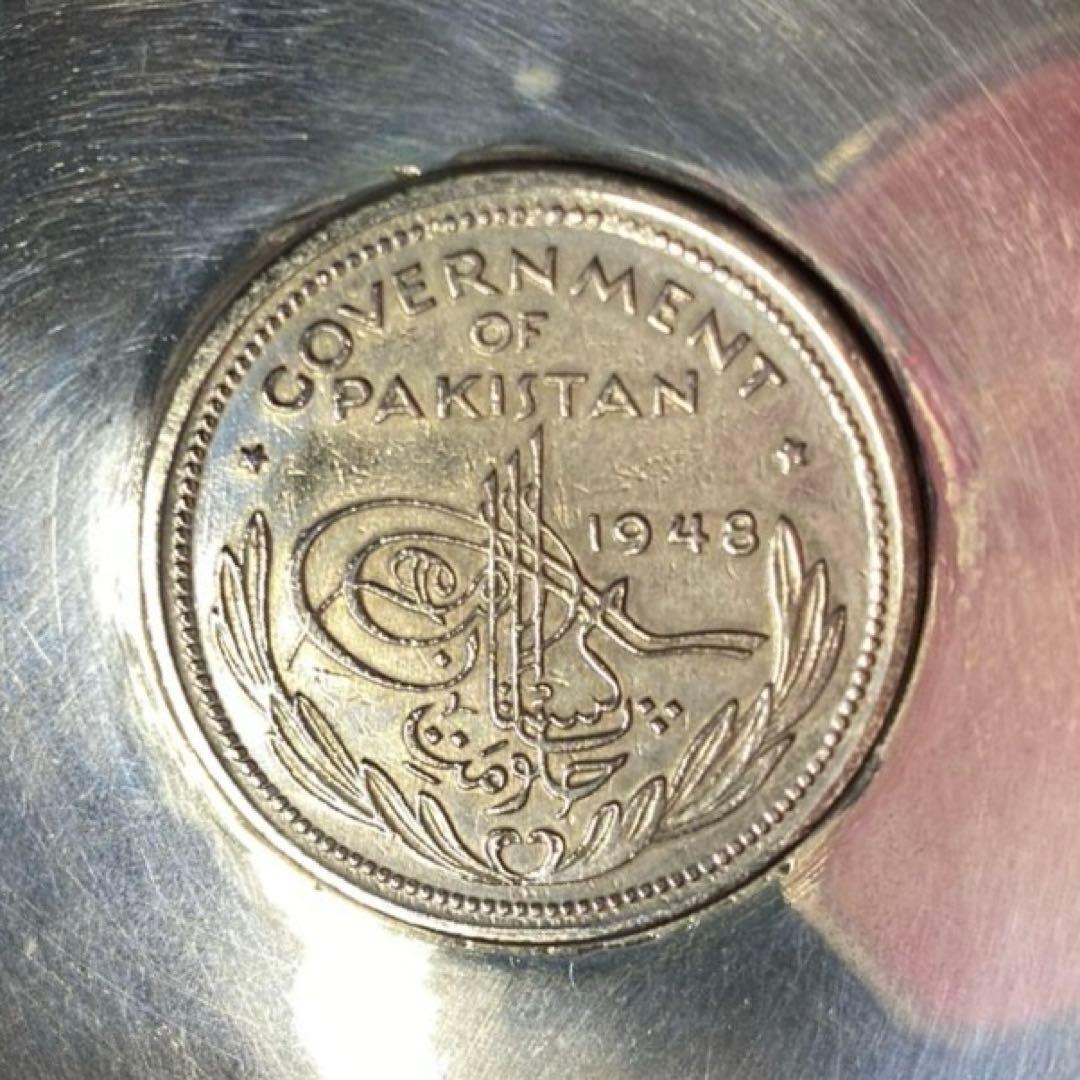 パキスタン　ONE RUPEE シルバー トレイ(コースター)未使用