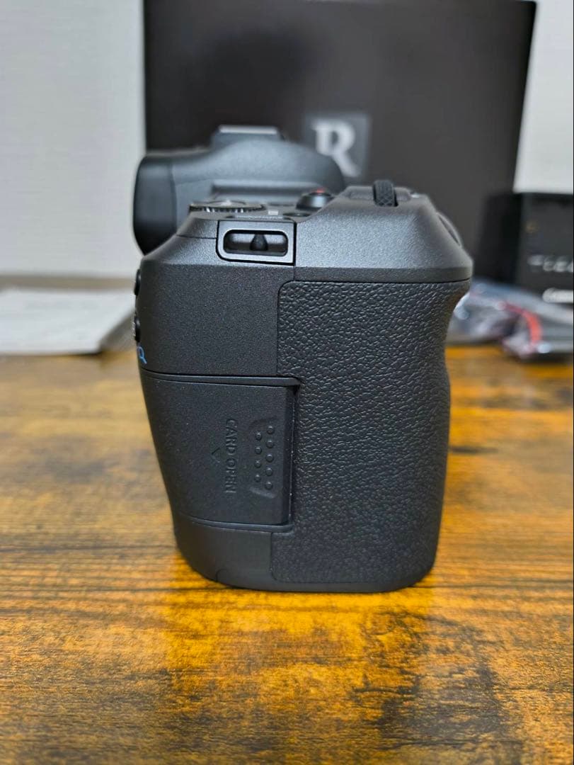 EOS R ボディ/動作良好/防湿庫保管/フルサイズミラーレス　初めての方に！