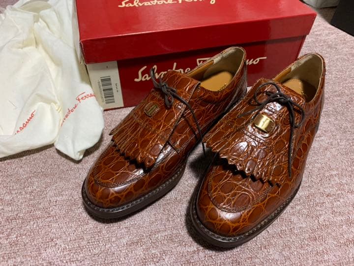 FERRAGAMO フェラガモ 23.5 ７C クロコ型押しレザー