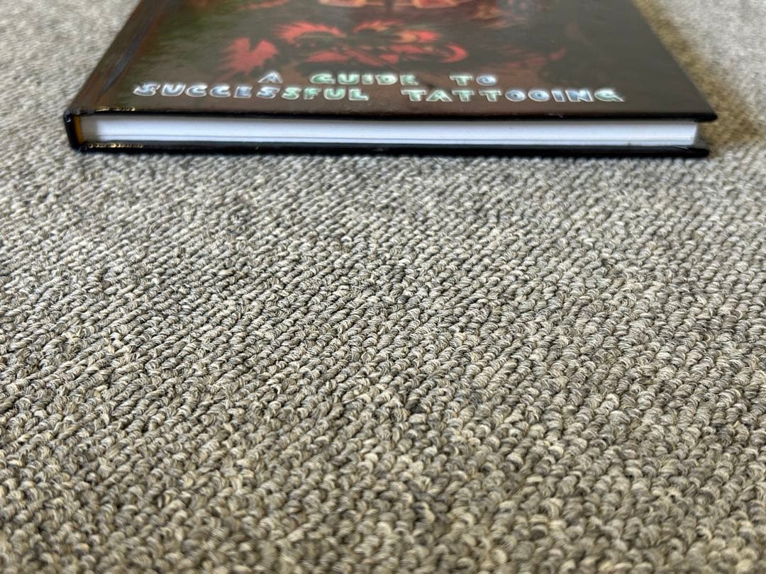 Tattooing A to Z タトゥーガイド　タトゥーの教科書
