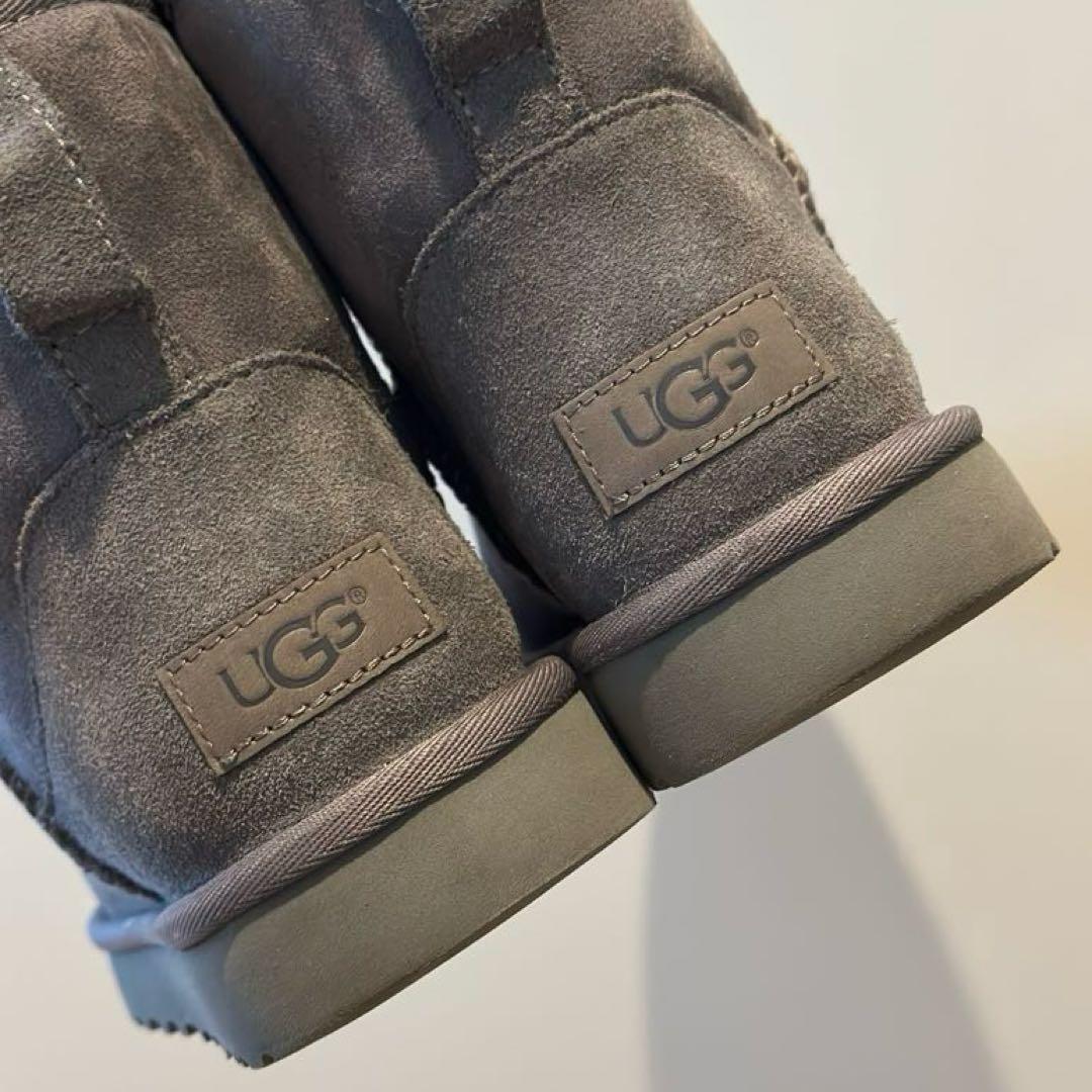 【美品】UGG W Classic Mini II 25cm 箱付き