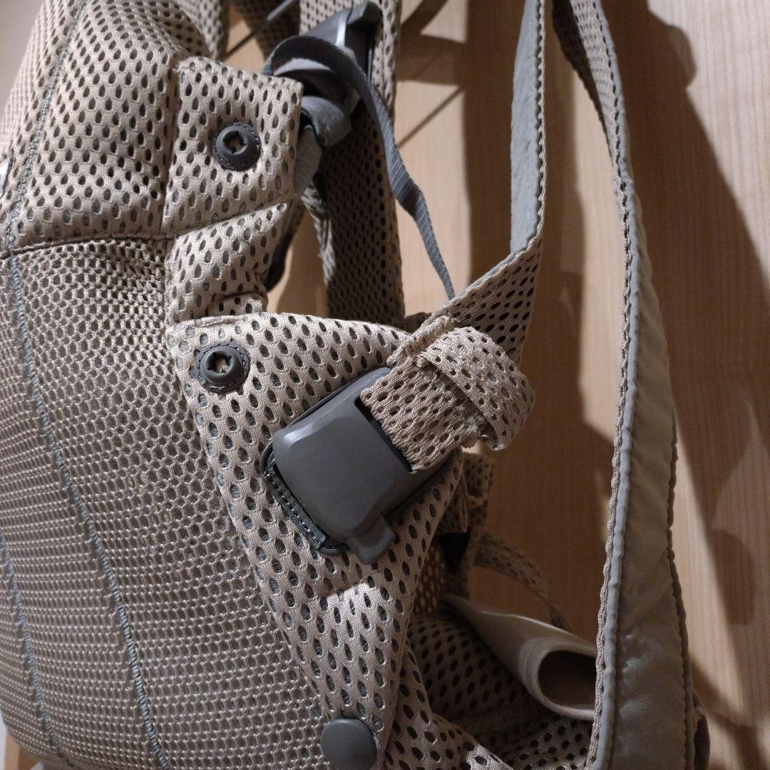 ベビービョルン HARMONY グレーベージュ メッシュ