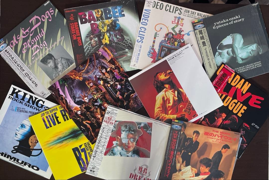 エレカシ MODS 聖飢魔II ムーン 憂歌団 尾崎 B'Z 他 LD 11枚