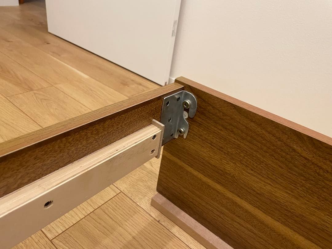 ベッドフレーム クイーン 棚・コンセント付収納ベッド Montray モントレー