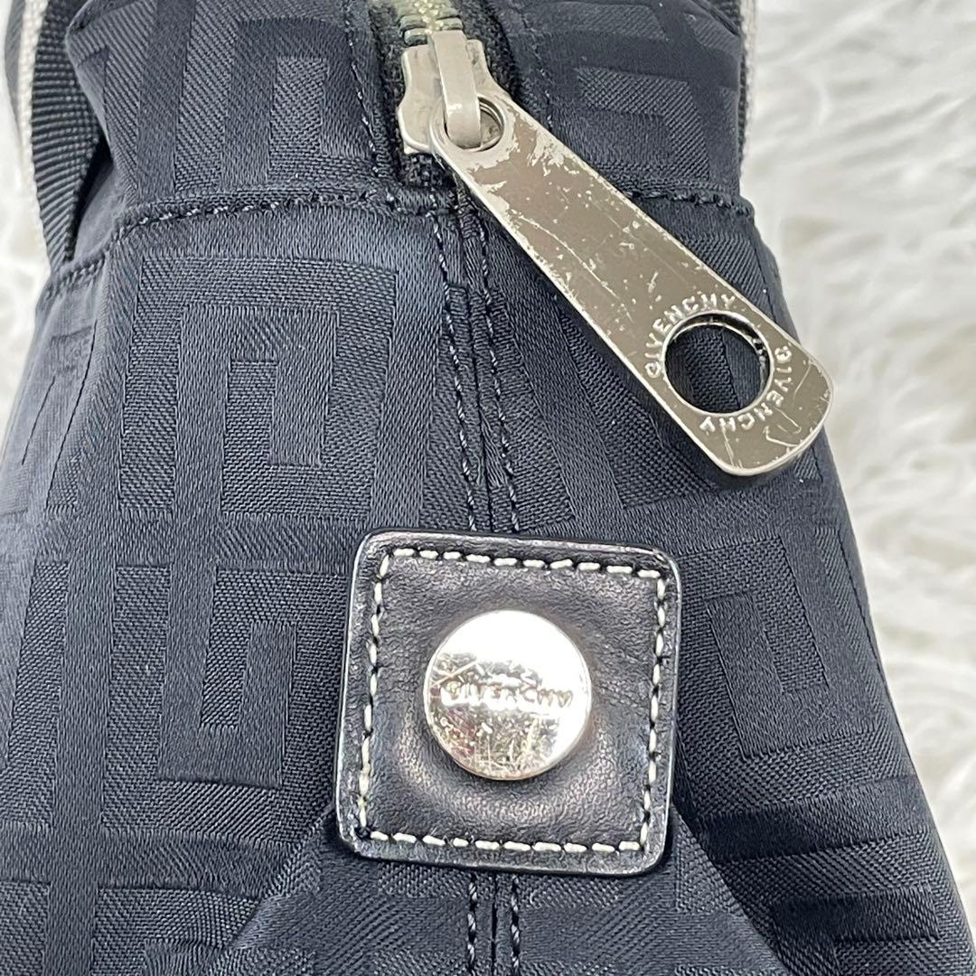 GIVENCHY 総柄4Gロゴ　ハンドバッグ　肩掛け　ベルトバックル