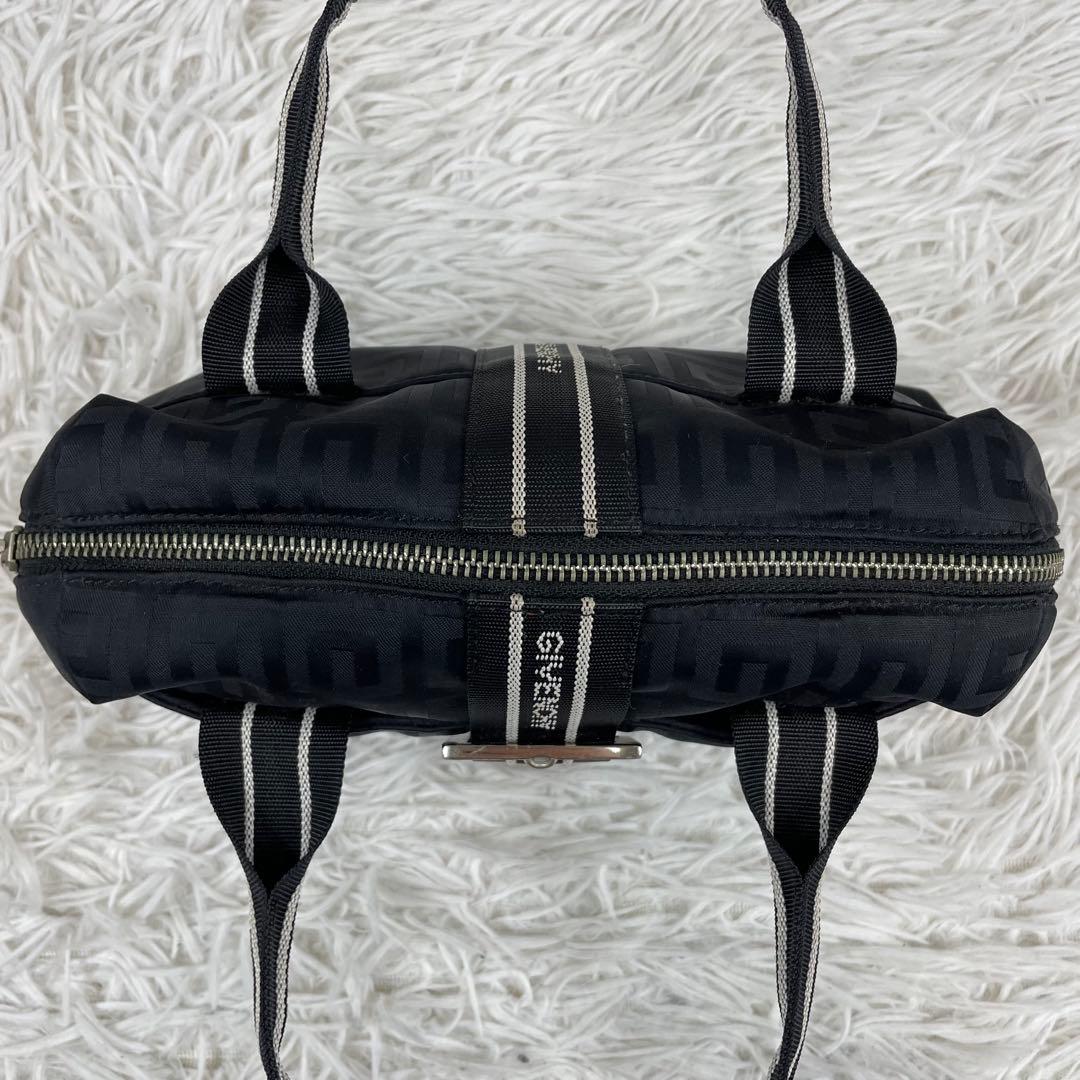 GIVENCHY 総柄4Gロゴ　ハンドバッグ　肩掛け　ベルトバックル