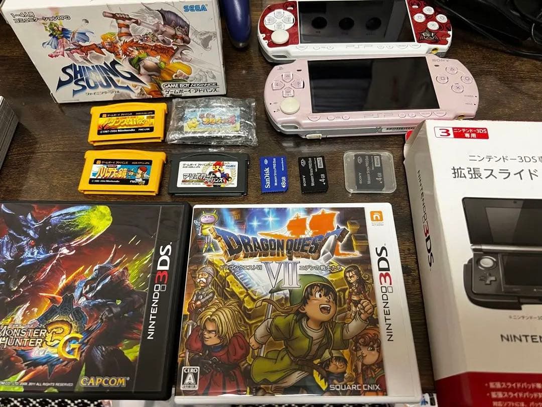 PSP2000本体2台 + ニンテンドーDSLite + ニンテンドー3DS 他