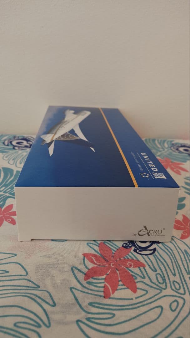 United航空 飛行機模型 Boeing 787-9 scale 1/200