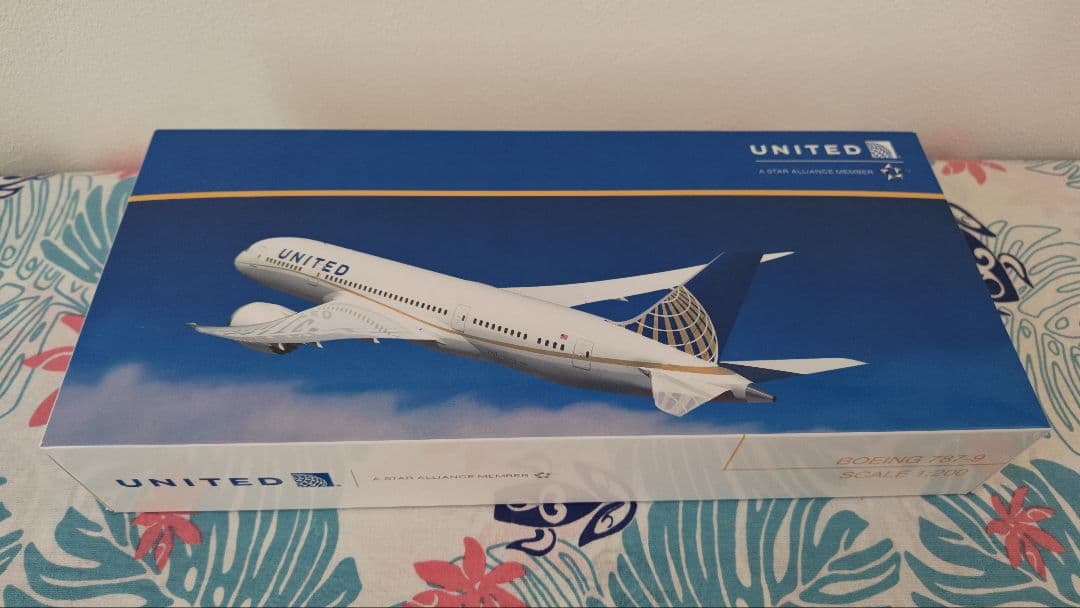 United航空 飛行機模型 Boeing 787-9 scale 1/200