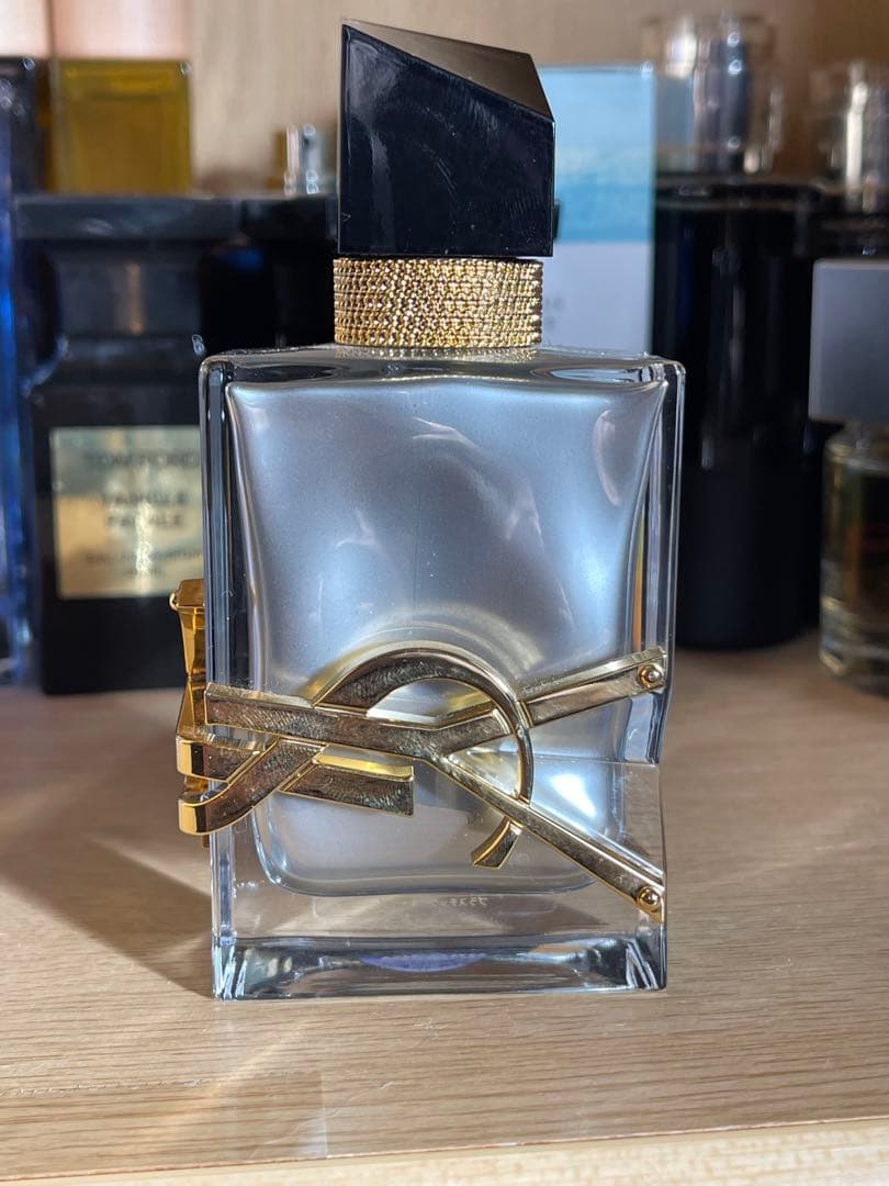 YVES SAINT LAURENT ブレ ラプソリュ プラチナム EDP50m