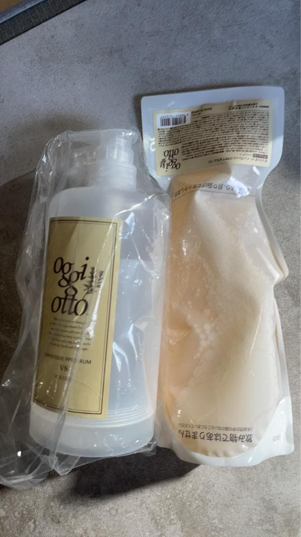 oggi otto インプレッシブPPTセラム　ボリューム シャンプー　ボトル付