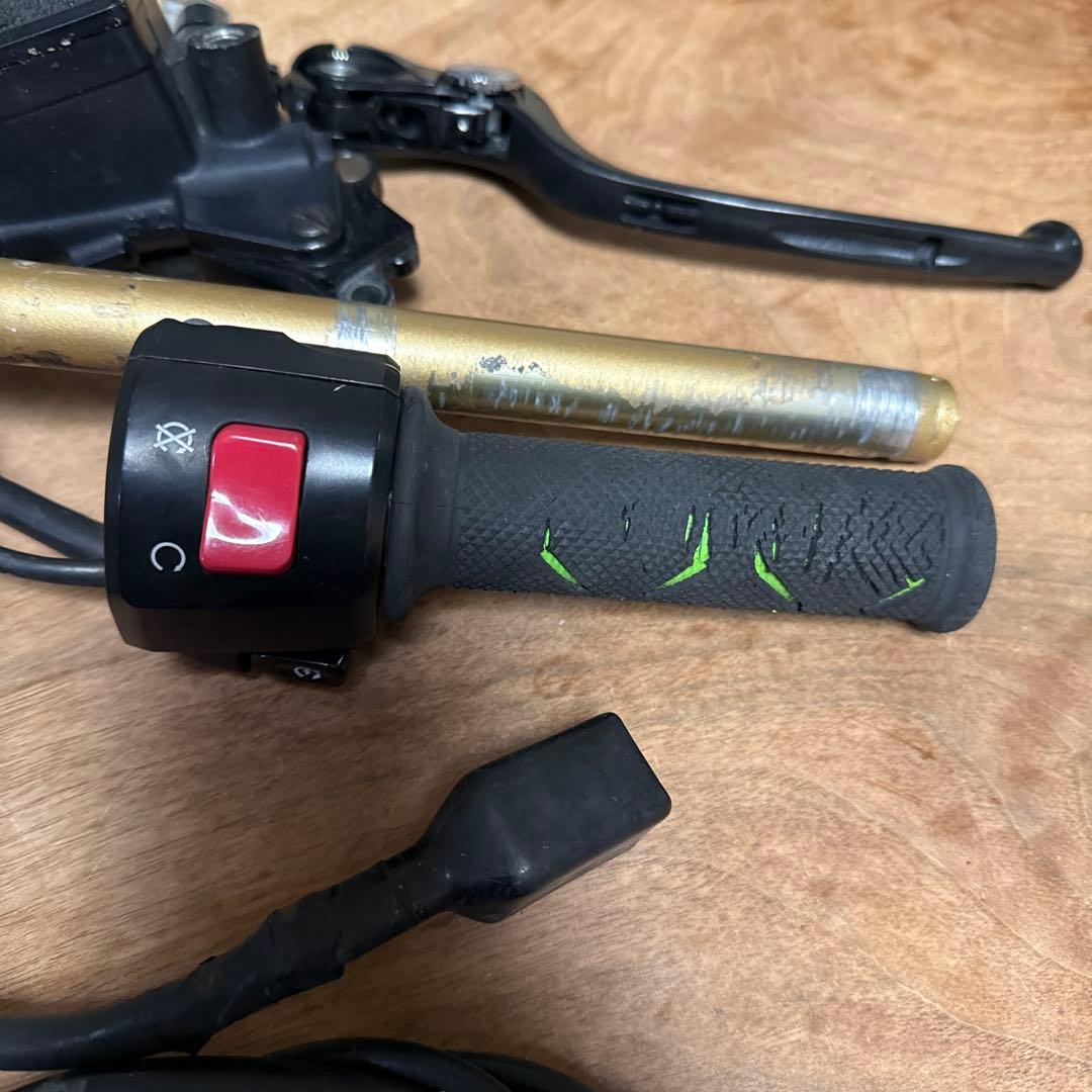 ZRX1200DAEG純正ゴールドハンドルバーセットオマケ付き