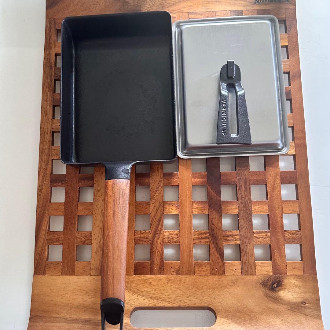 バーミキュラ 蓋付きエッグ＆トーストパン ウォールナット 使用頻度少なめ 美品