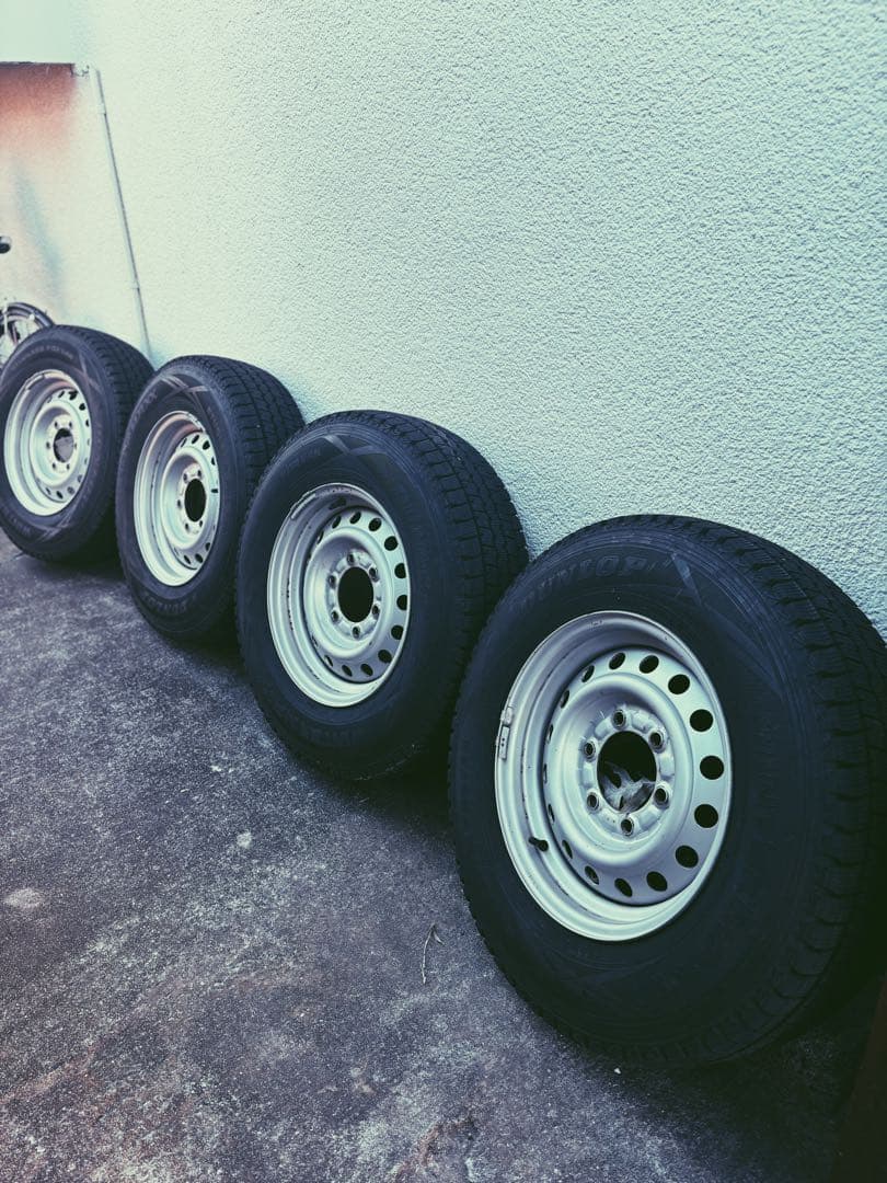 DUNLOP studless 2022年製　状態良好