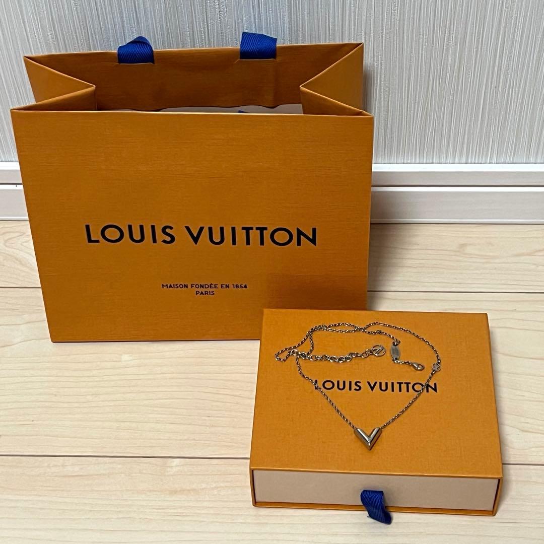 Louis Vuitton V字型ネックレス M63197