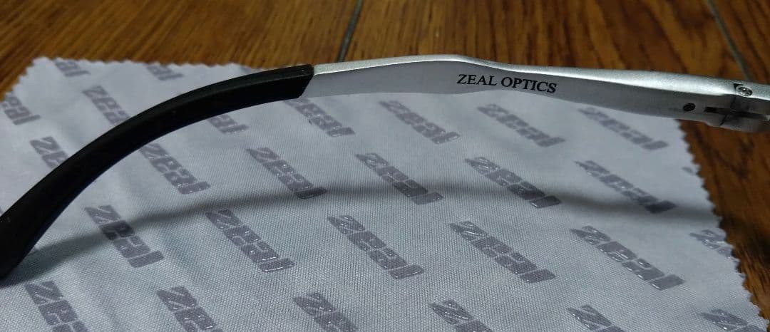 Zeal TALEX サングラス ケース付き