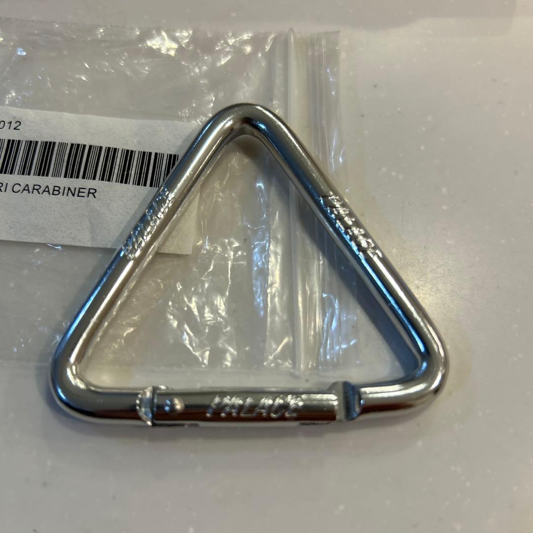 PALACE TRI CARABINER シルバー カラビナ　新品未使用