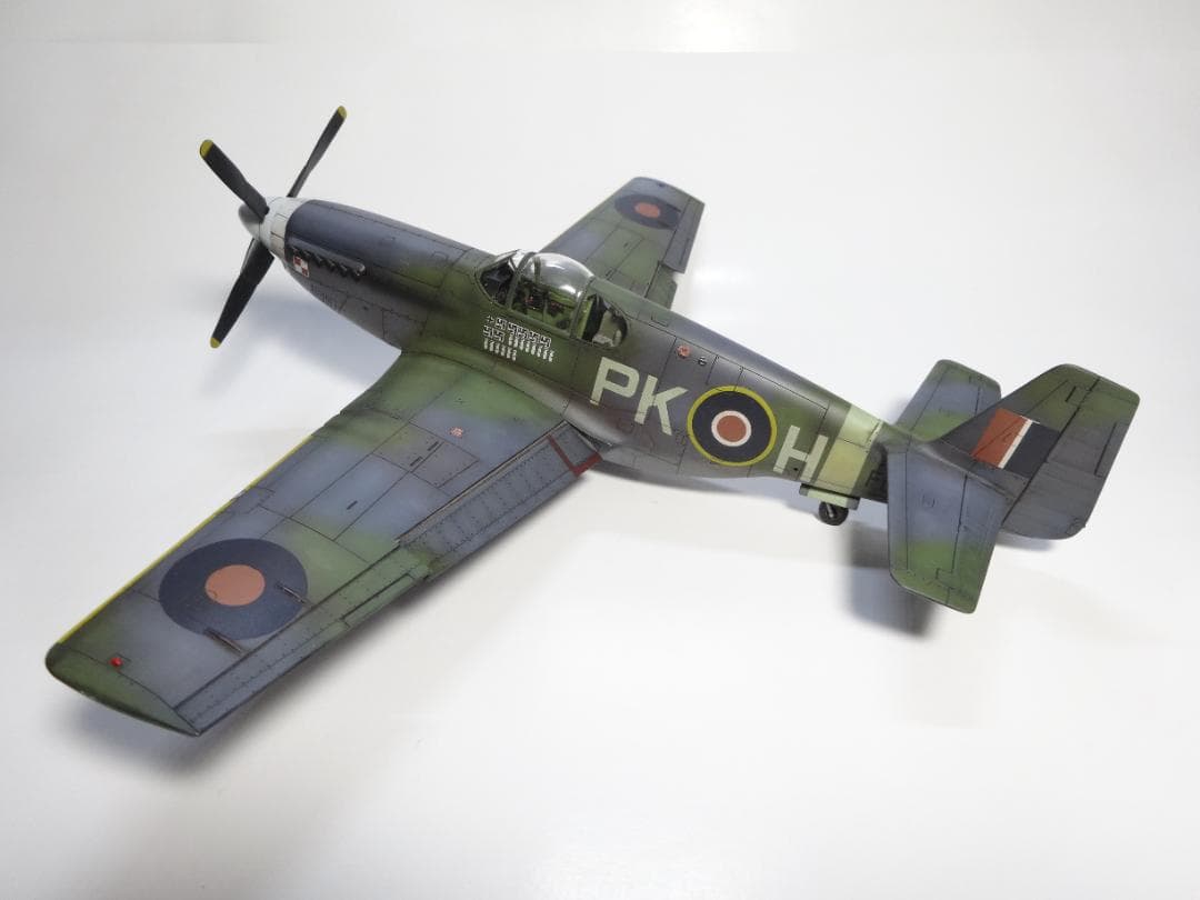 タミヤ1/48英国空軍「マスタングⅢ」完成品