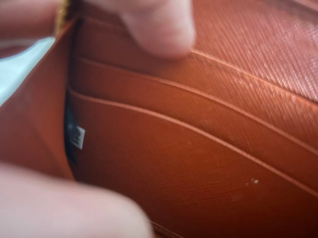 PRADA 長財布　今月まで‼️