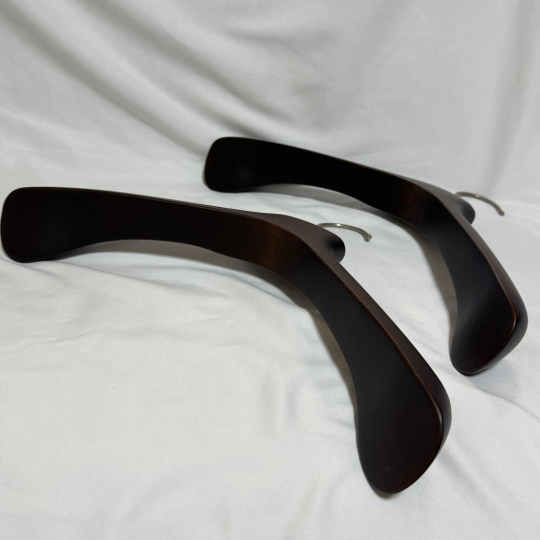 PRADA プラダ コートハンガー 非売品 木製ハンガー　2本