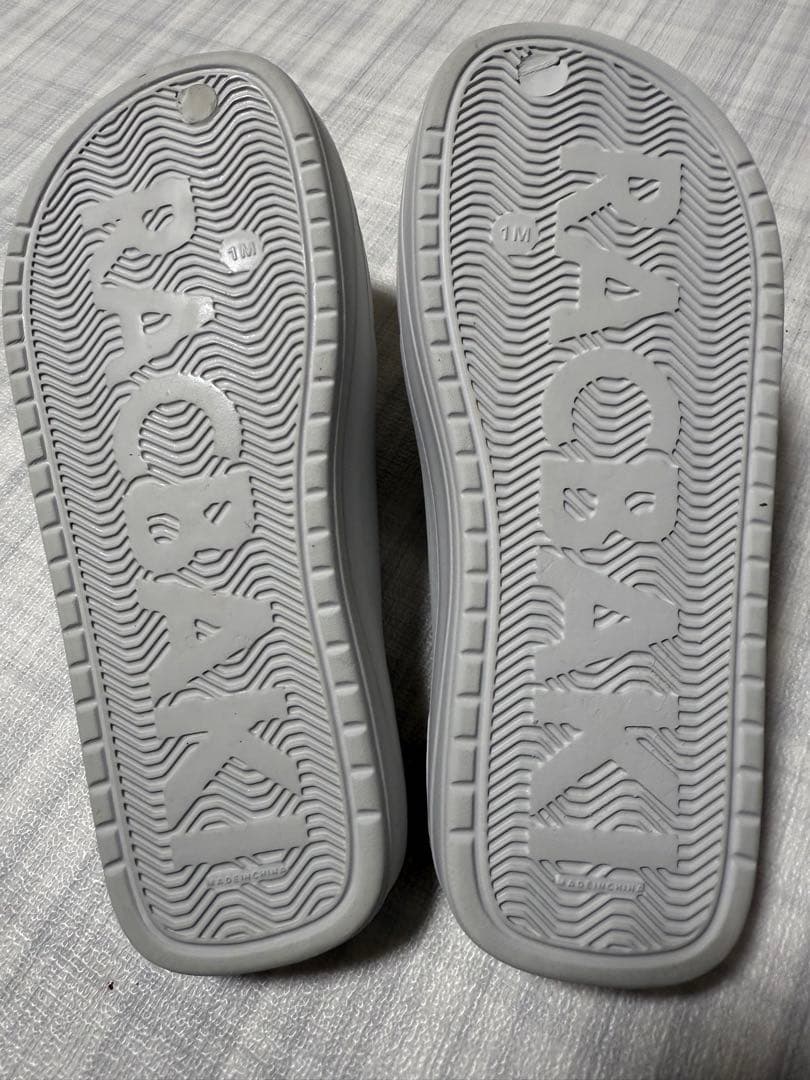 ラクバキ　イージーサンダル　グレー