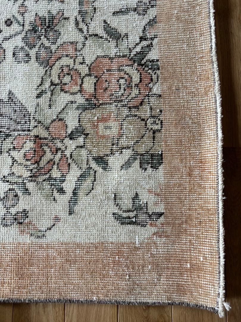 レア！　ヴィンテージ　トルコラグ　花柄　アンティークラグ