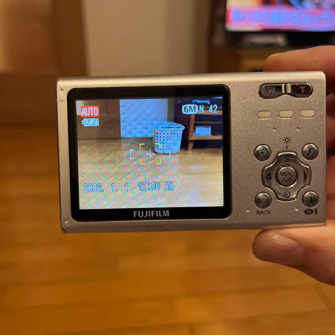 Fujifilm FinePix Z5 富士フィルム　充電器　XDカード128