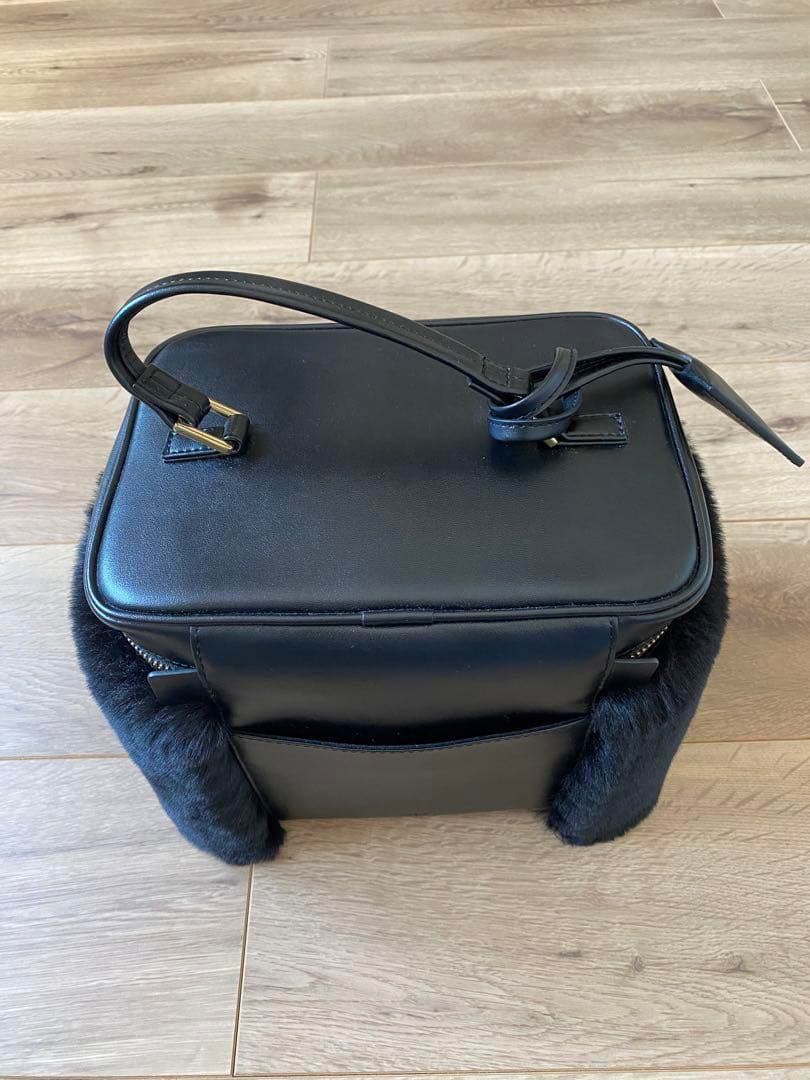 美品！vasic バニティバッグ　伊勢丹　iena アローズ　beams