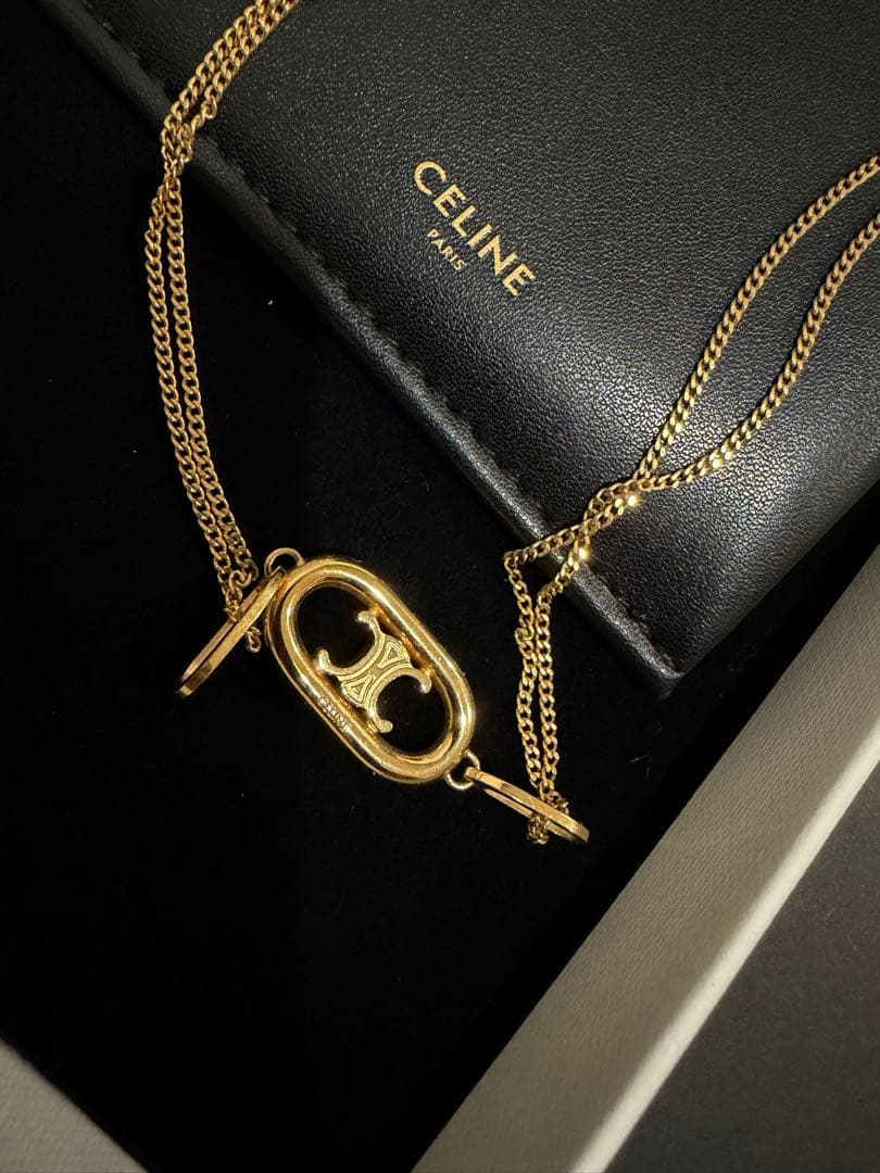 CELINE マイヨン トリオンフゴールド ネックレス ロゴデザイン