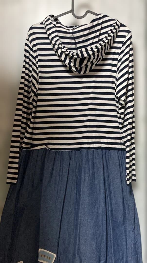 ピンクハウス　フード付きチュニックワンピース　白xネイビー　ボーダー　ワッペン