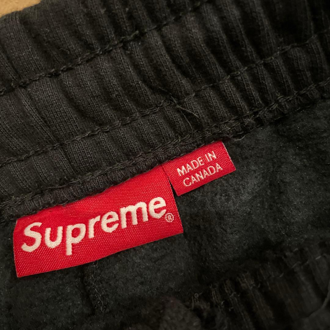 Supreme ブラック ショートパンツ
