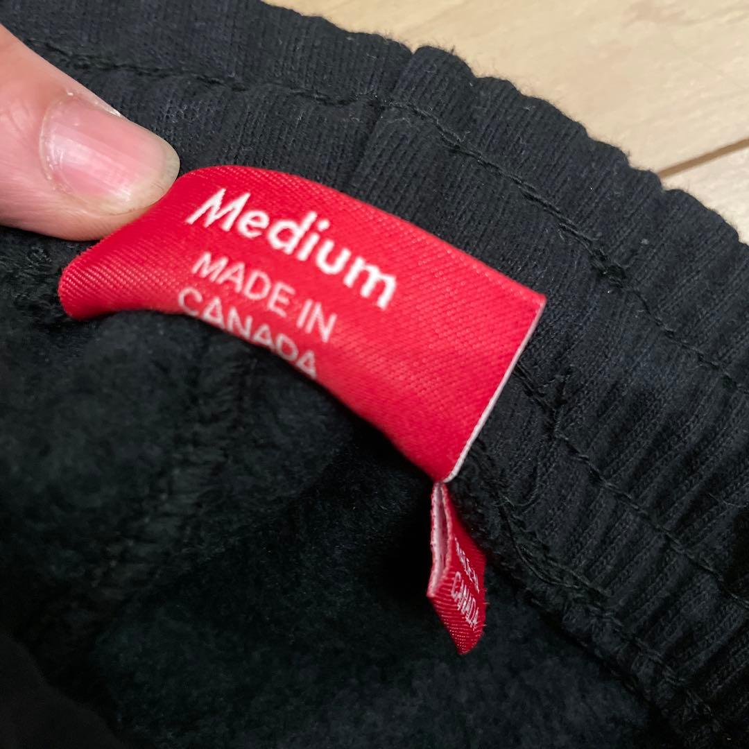 Supreme ブラック ショートパンツ