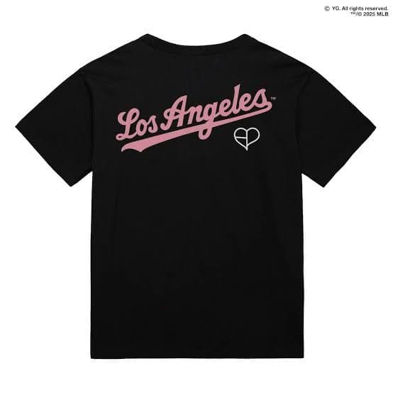 日本未発売★BLACKPINK×MLB 限定コラボTシャツ