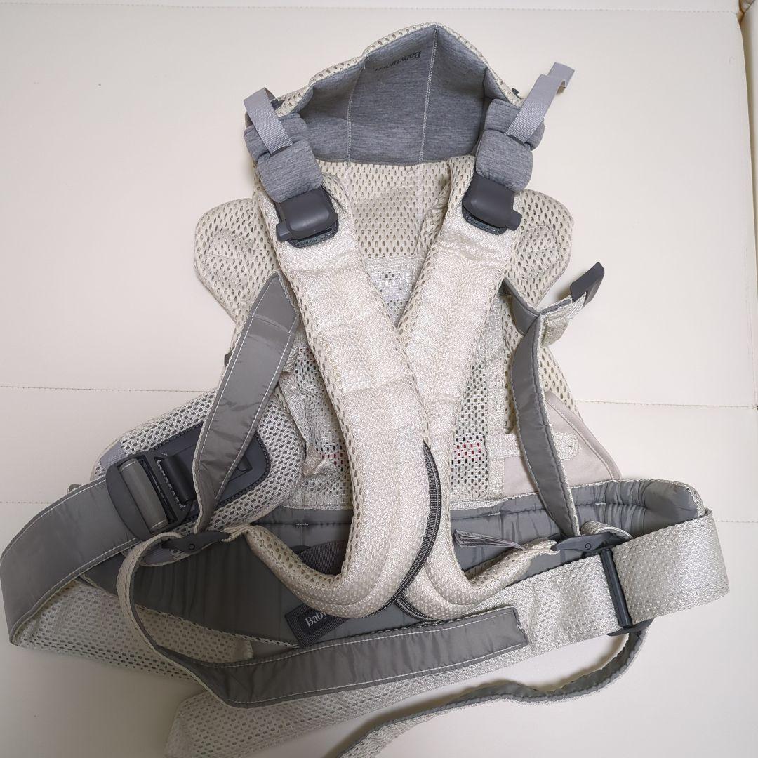 ☆ほぼ未使用☆ベビーキャリア HARMONY　クリーム色　おまけで専用スタイ付き