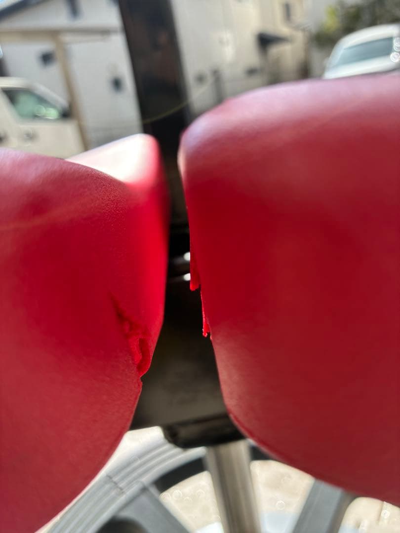 アーユル・チェアー ルナ レッド 足置きリング　学習イス　姿勢矯正　腰痛予防