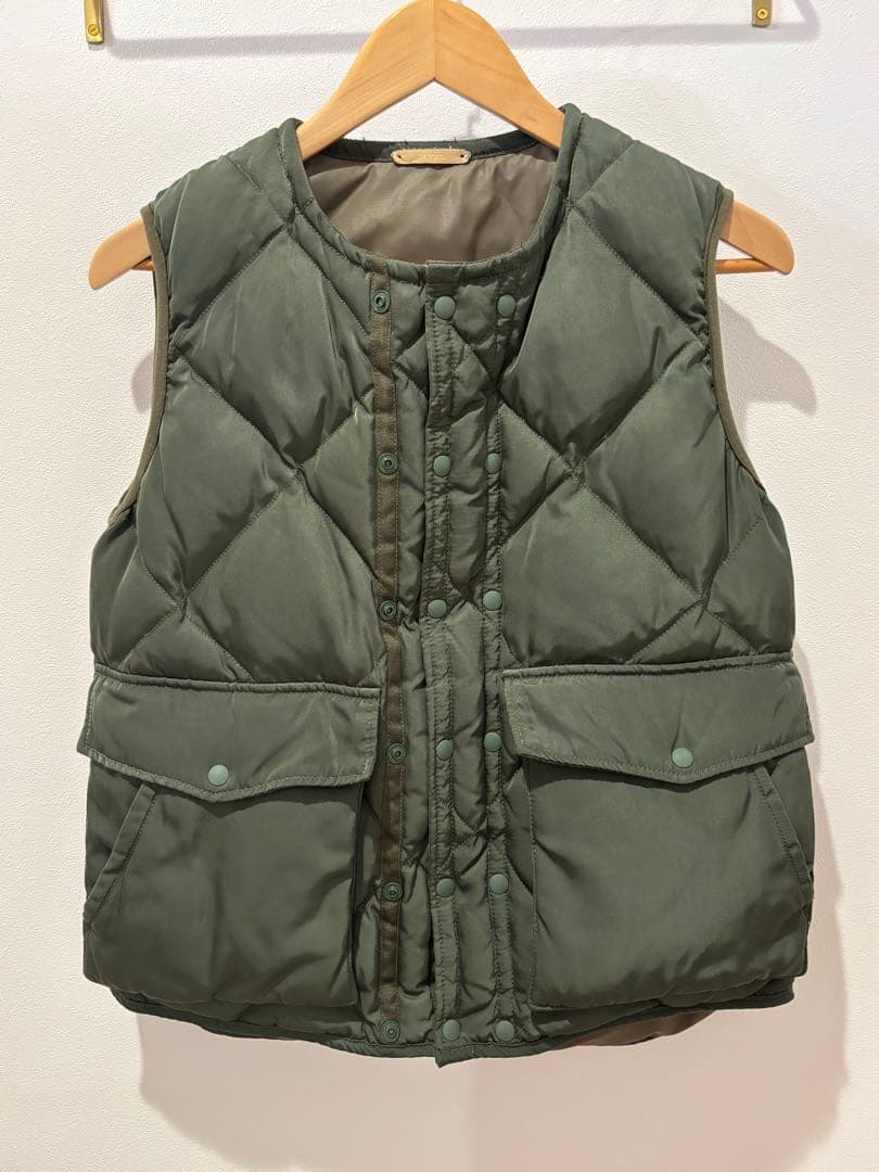 LA MOND. ダブルスナップ　キルティング　ダウンベスト　ラモンド