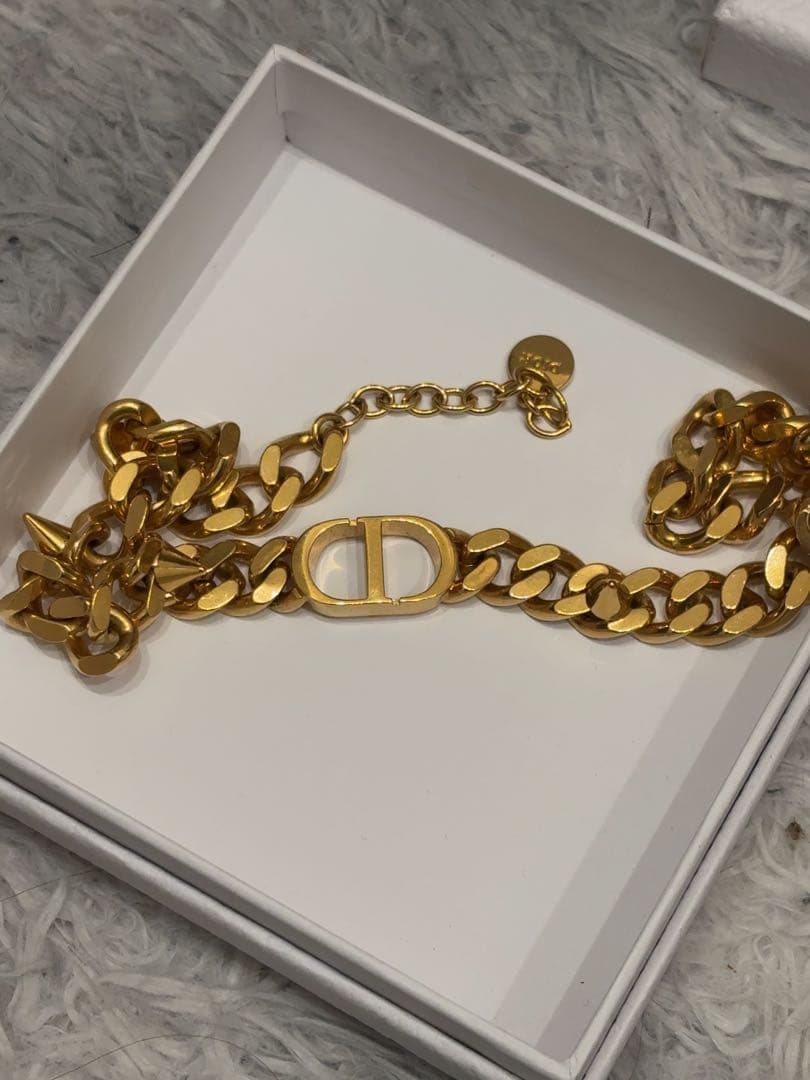 Dior チョーカー