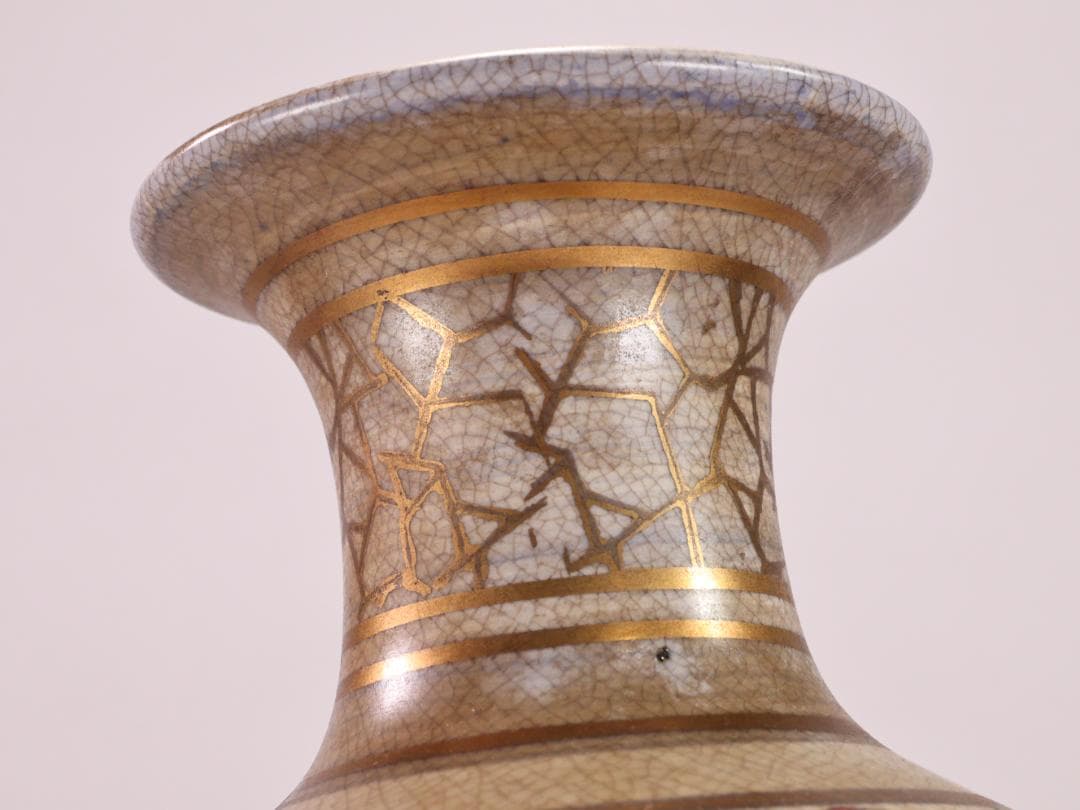 Yuki_Tanaka　BK213 薩摩焼　金彩色絵 郡鶴雲文　花瓶