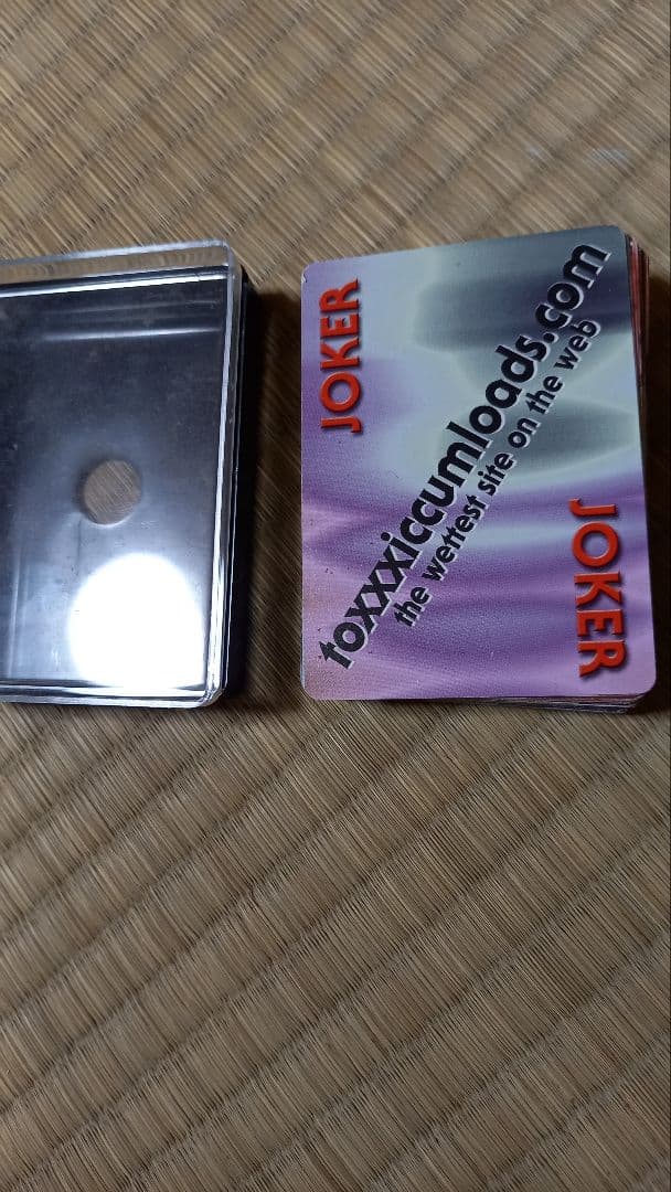 Toxic Cum Loads トランプ