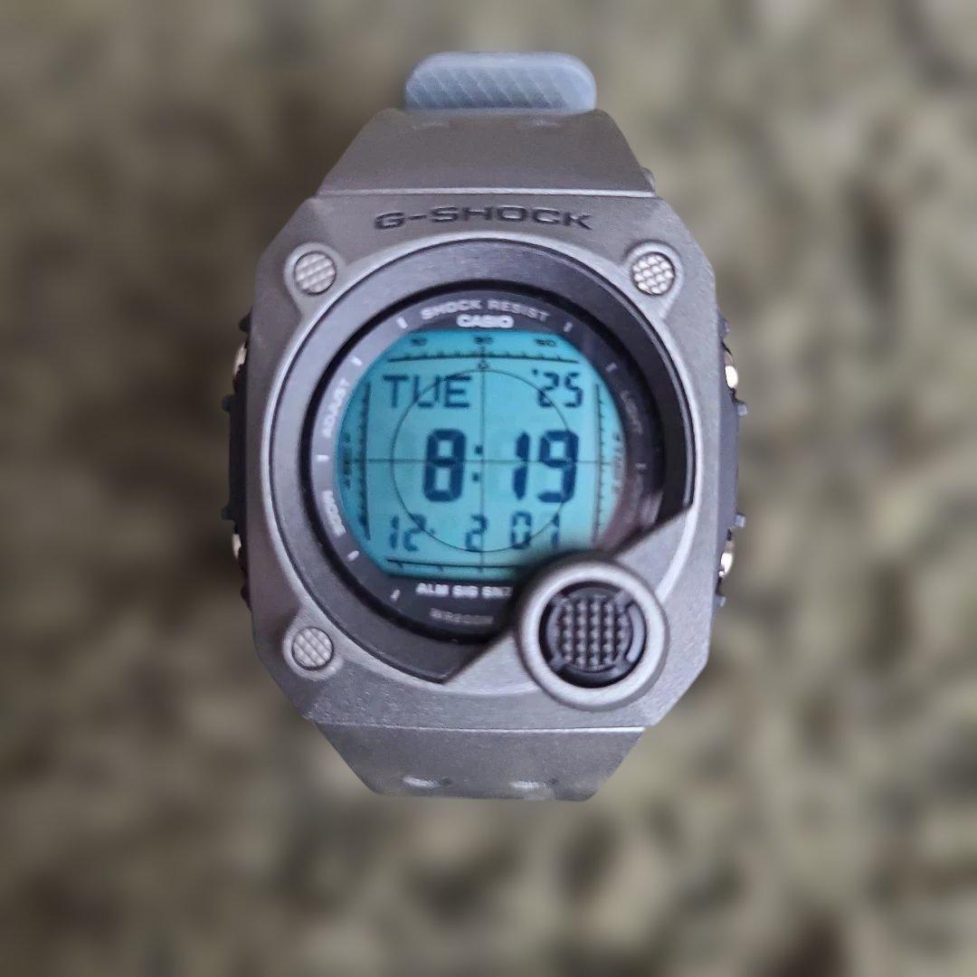 【美品】G-SHOCK G-8000B-2V シルバー