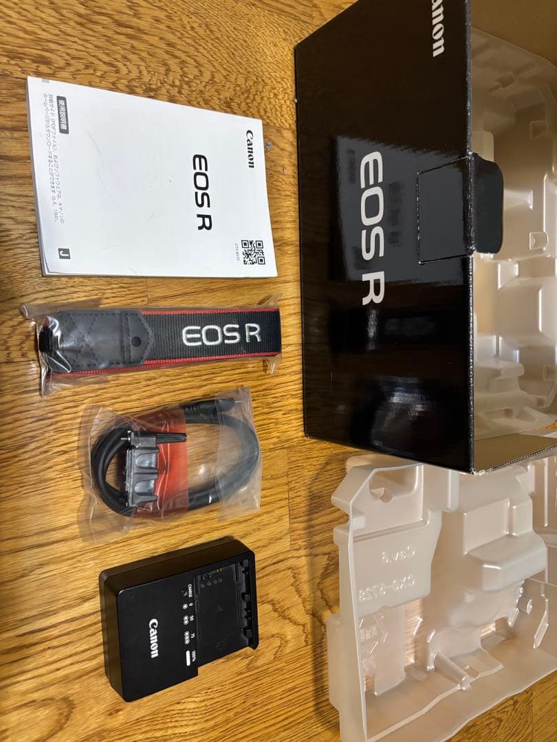 キヤノン　EOSRボディ