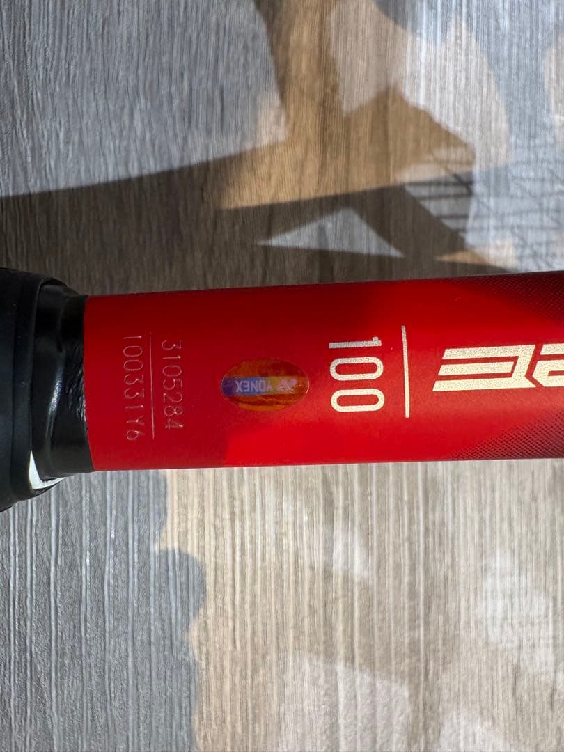 YONEX VCORE 100（ブイコア100）