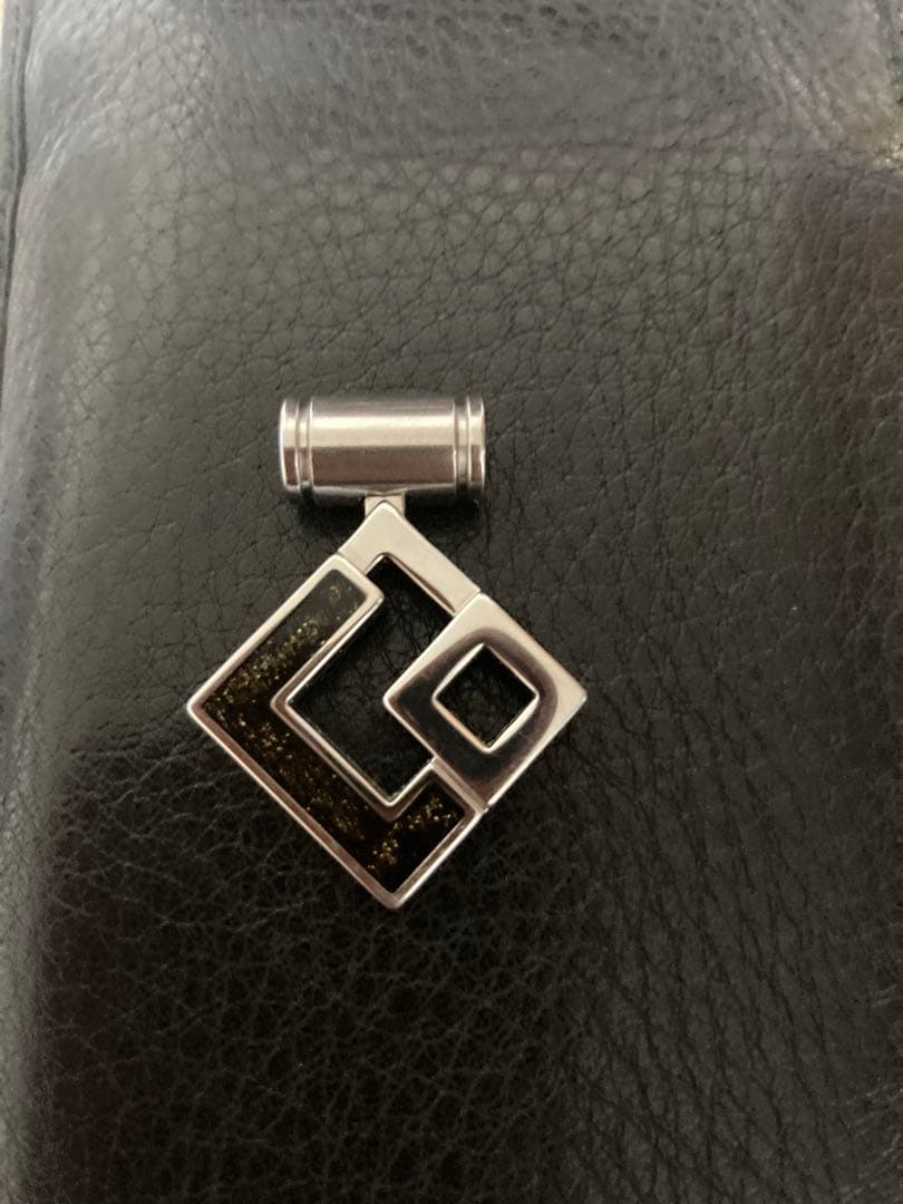 コラントツテ ネックレス