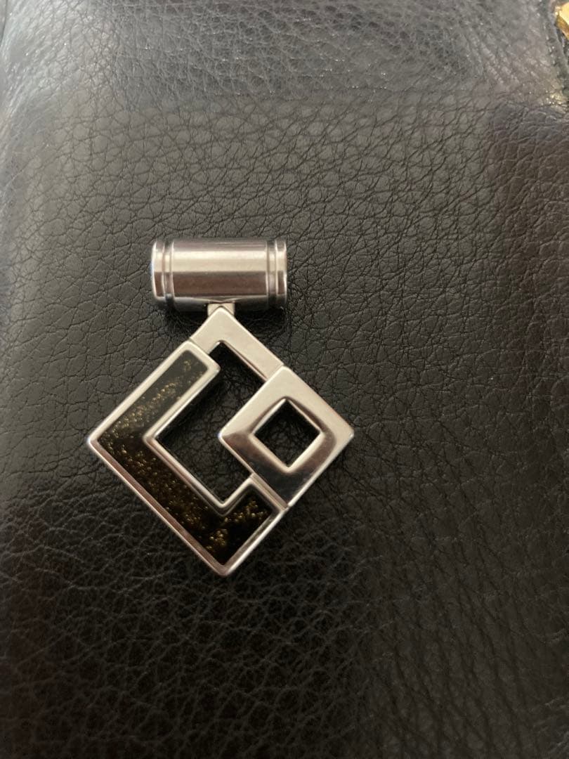 コラントツテ ネックレス