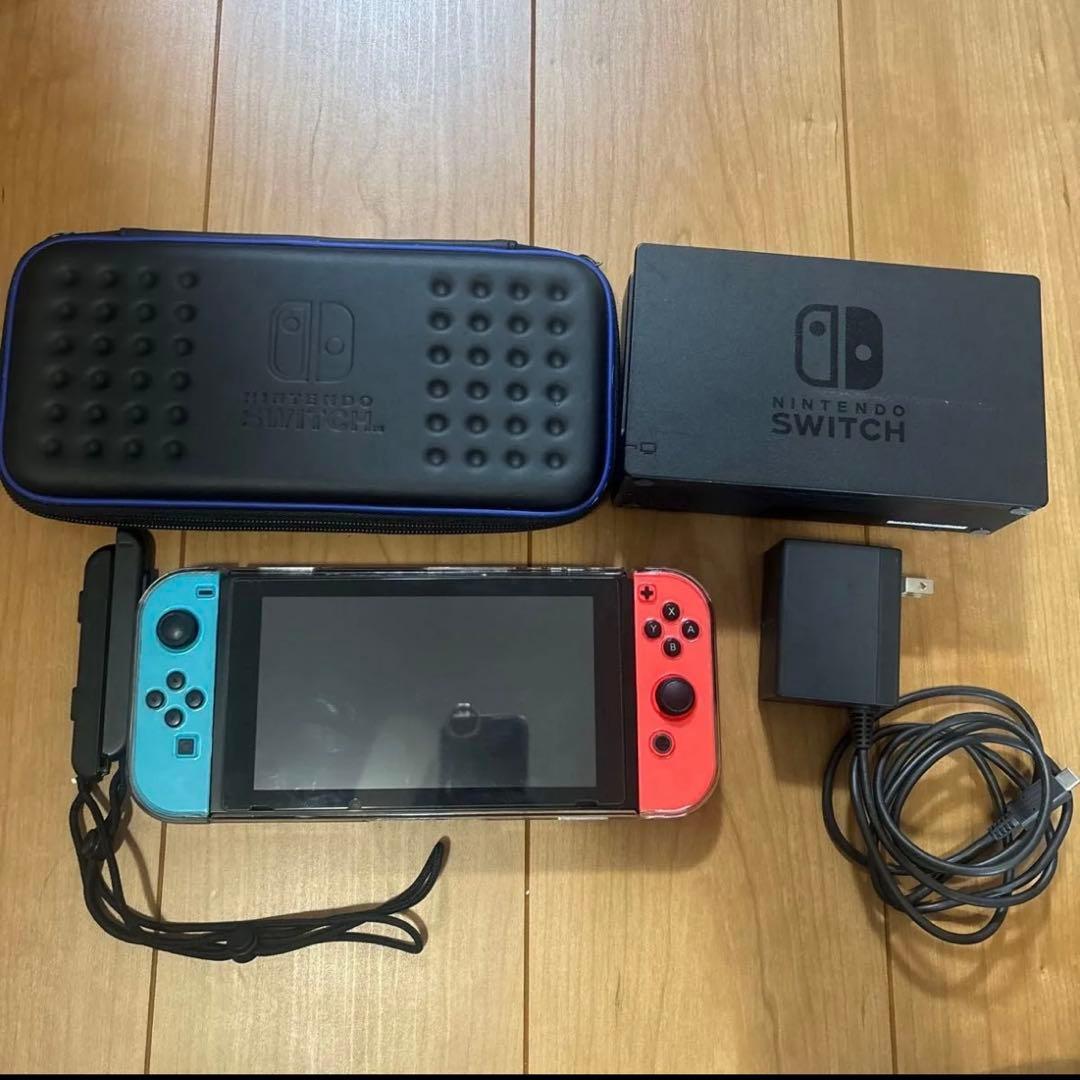 任天堂Switch本体セット　ケース、充電、ドック付き
