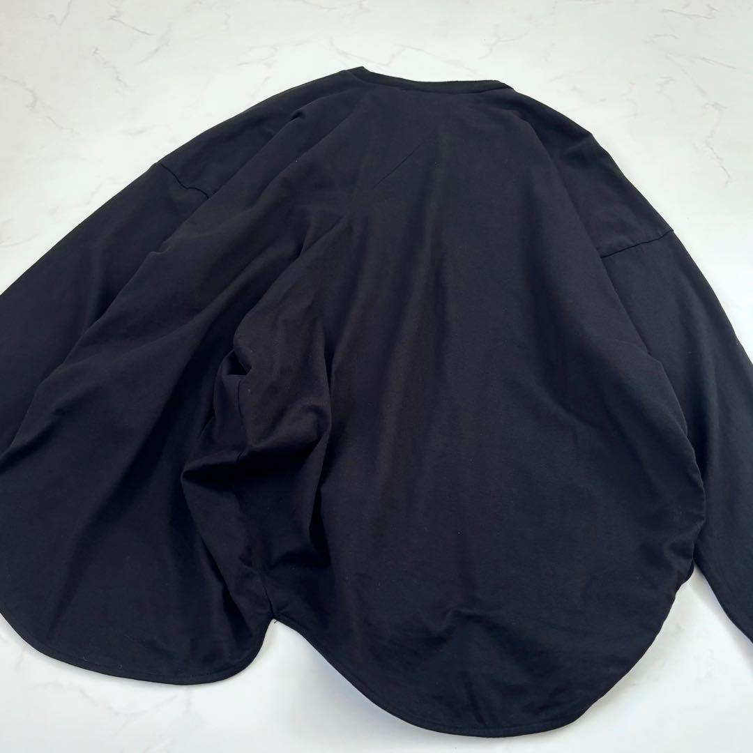 【25年モデル】エンフォルド アシンメトリードレープロングスリーブTシャツ 黒